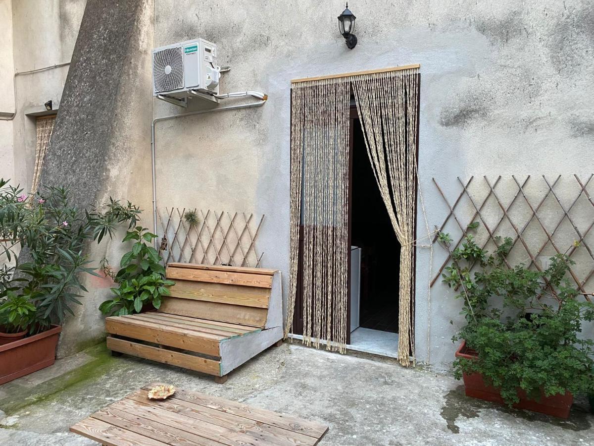 לינה וארוחת בוקר Santa Maria a Vico Al Vicolo Stretto מראה חיצוני תמונה